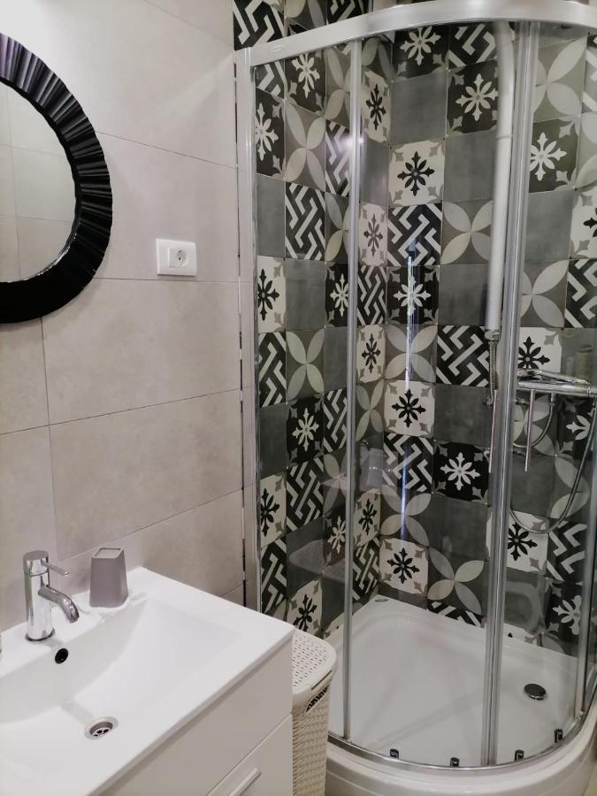 Apartment Luka Tucepi Luaran gambar