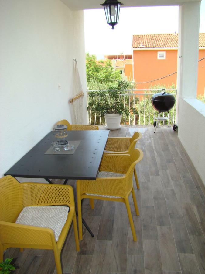 Apartment Luka Tucepi Luaran gambar